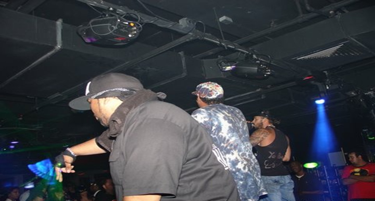 Hammer Brothers - Open for Keak Da Sneak and San Quinn
